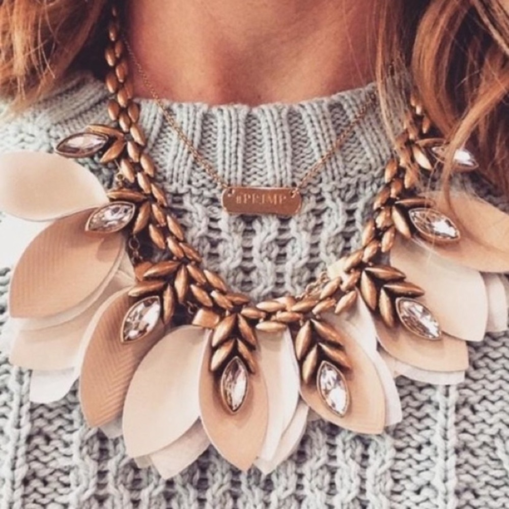 Stella & Dot Birdie Necklace